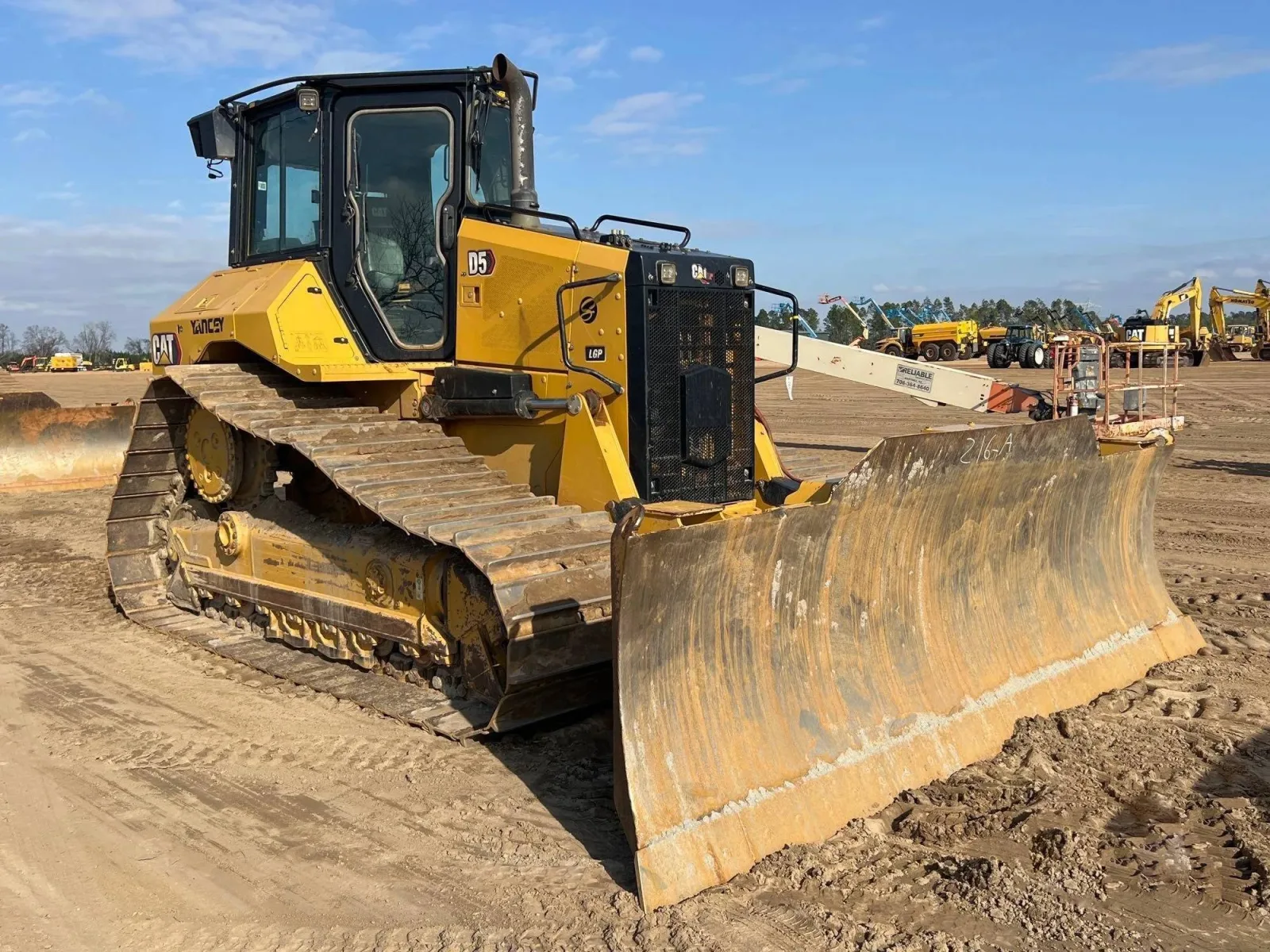 2023 CATERPILLAR D5 LGP