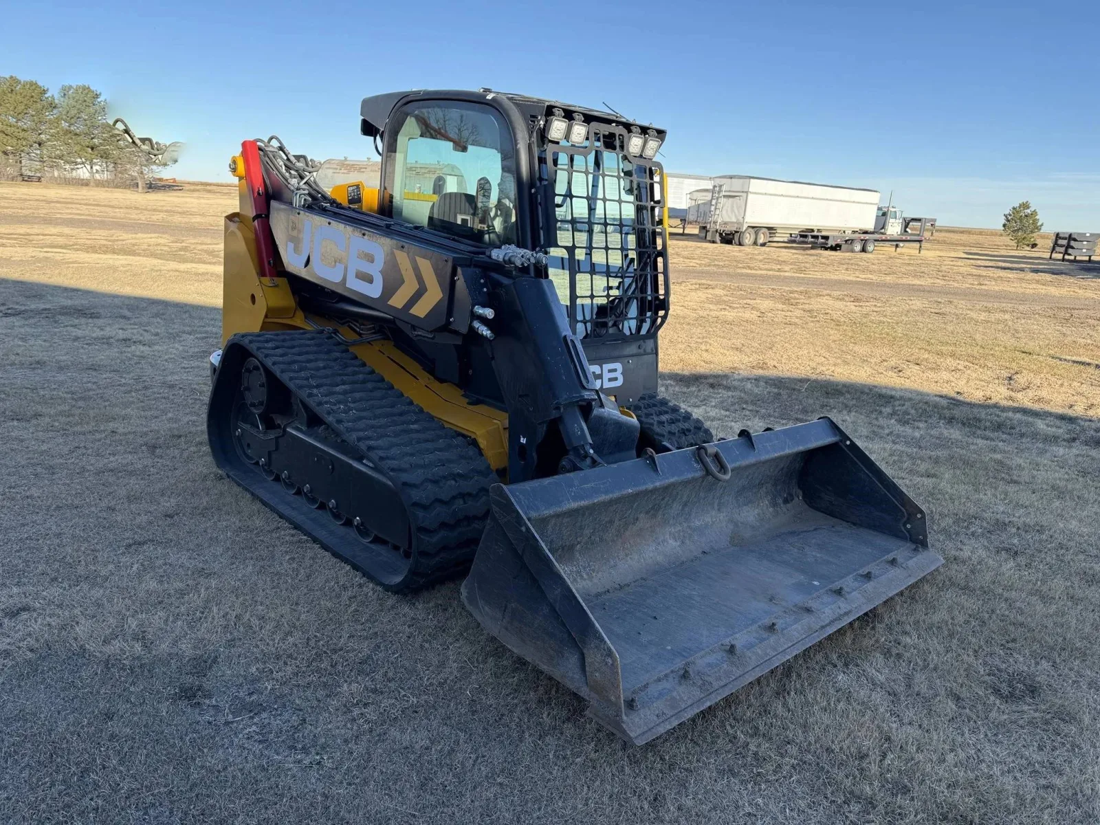 2024 JCB 3TS-8T